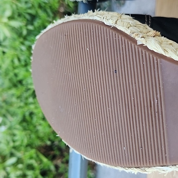 Coach Women's Sz 10 B Greer Black Leather Jute Wedge Gold Buckle Sandals - Picture 10 of 13